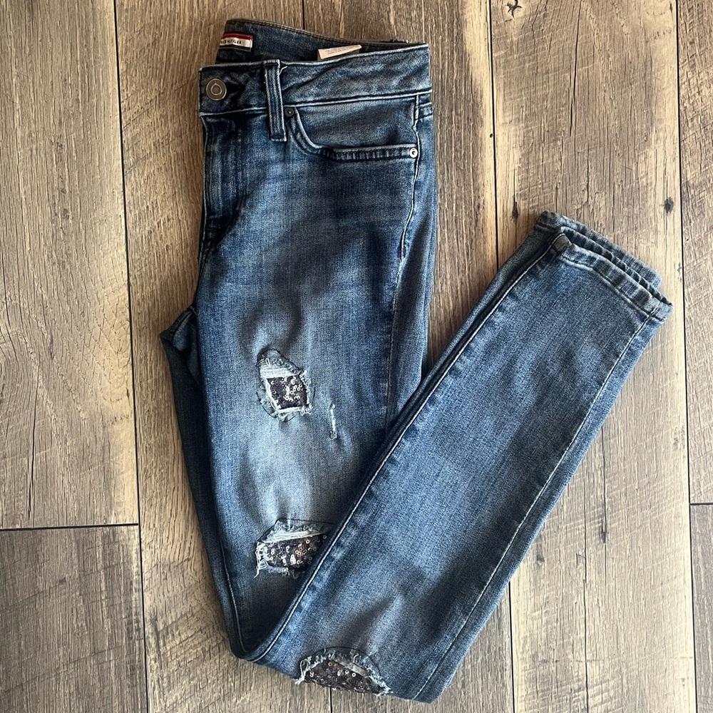 👖💛Tommy Hilfiger Distressed Blue Jeans Like New Size 0